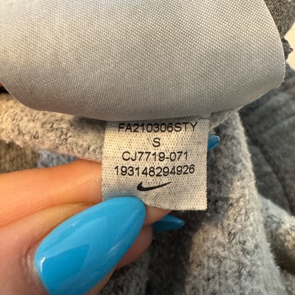 Nike Woman’s Dark Grey Sweat Joggers - Picture 5 of 5